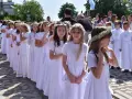 Ile dać na komunię? Praktyczny przewodnik po kwotach i zwyczajach