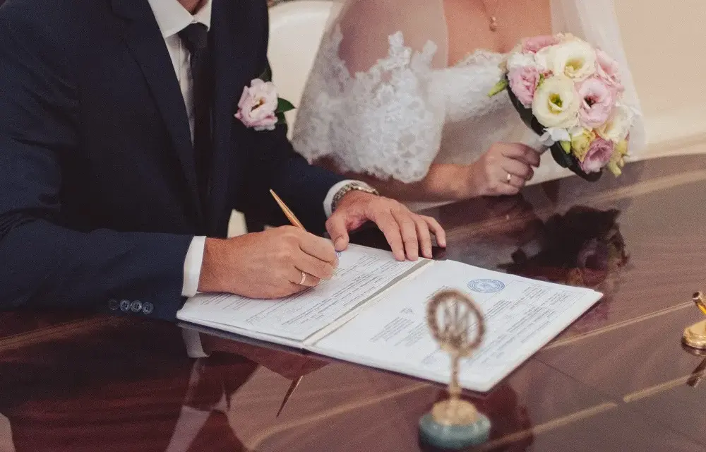 Ślub cywilny w Polsce: Dokumenty i formalności krok po kroku