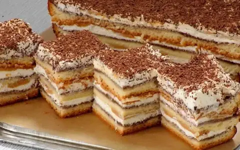 Ile ciasta na komunię dla 20 osób? Sprawdzone porady