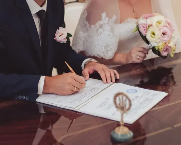 Ślub cywilny w Polsce: Dokumenty i formalności krok po kroku