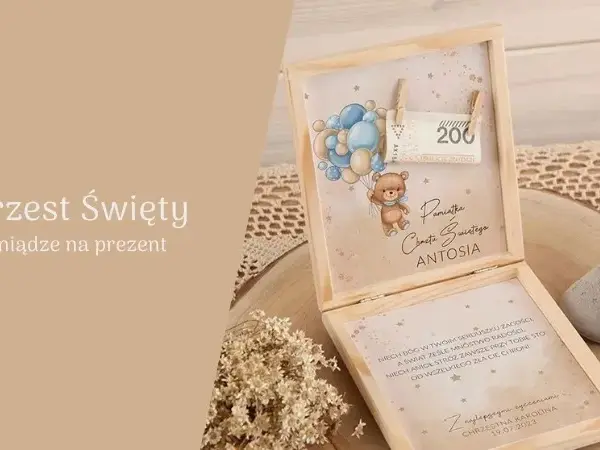 Ile dać na chrzciny jako chrzestna? Kwoty i porady
