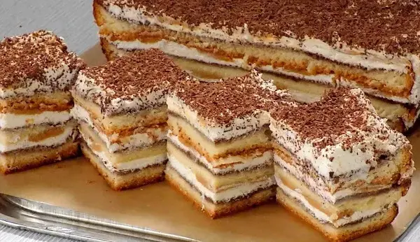 Ile ciasta na komunię dla 20 osób? Sprawdzone porady