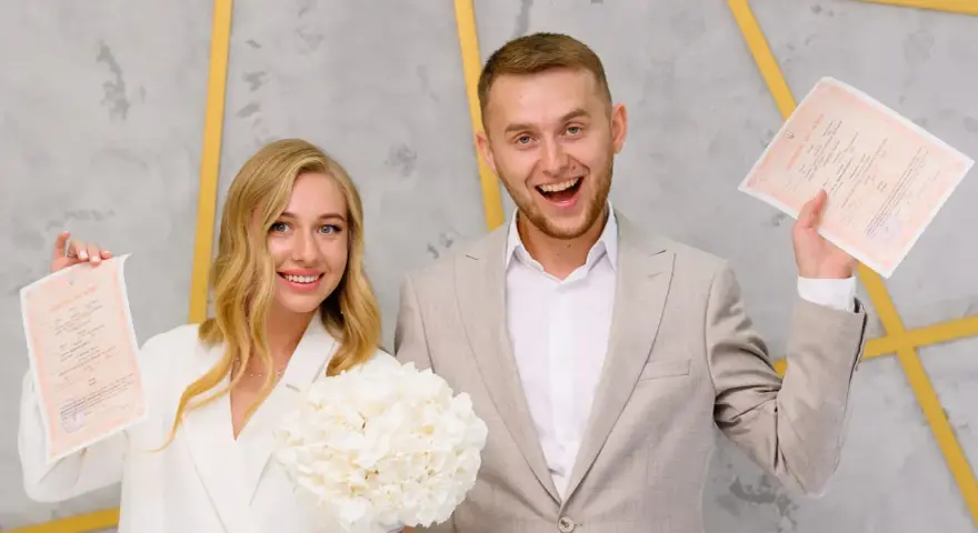 Bierzmowanie przed ślubem: czy jest konieczne? Wyjaśniamy krok po kroku