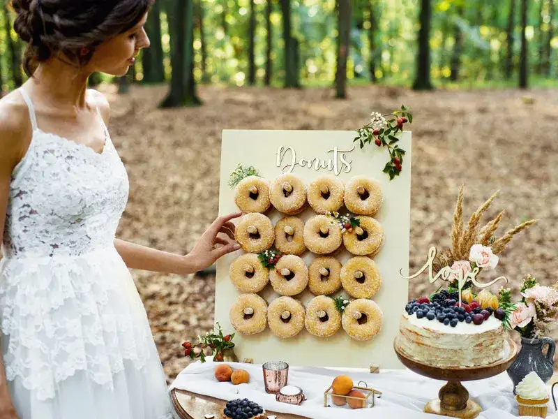donut wall urodziny